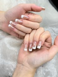 -芊屿芊浔美甲