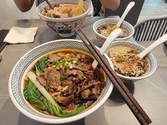 -粉吖吖·邵阳米粉(体育西路店)