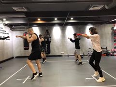 -银背拳击健身工作室