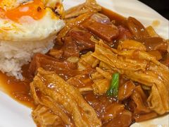 腐竹牛腩饭-香港新发烧腊茶餐厅(水围店)