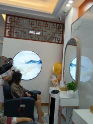 -岳灵生发养发馆