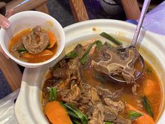 -霄汉牛三鲜湖北砂锅菜(万松园2店)