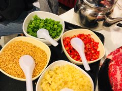 -鲜入围煮花胶鸡海鲜火锅