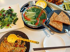 -黑青稞庄园·新式藏餐·牦牛肉汤锅(新都桥店)