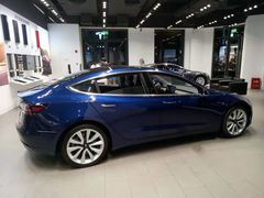 -TESLA 特斯拉(上海太古汇体验店)