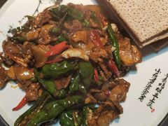 辣椒炒肉-胖哥牛蛙龙虾烧烤城(育才路店)