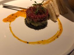 牛肉塔塔配牛油果黑橄榄酱-Solo(衡山路店)