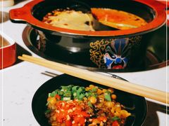 -钢管厂五区小郡肝串串香(奥克斯广场锦城万达店)