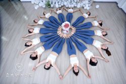 -亚太瑜伽普拉提学院