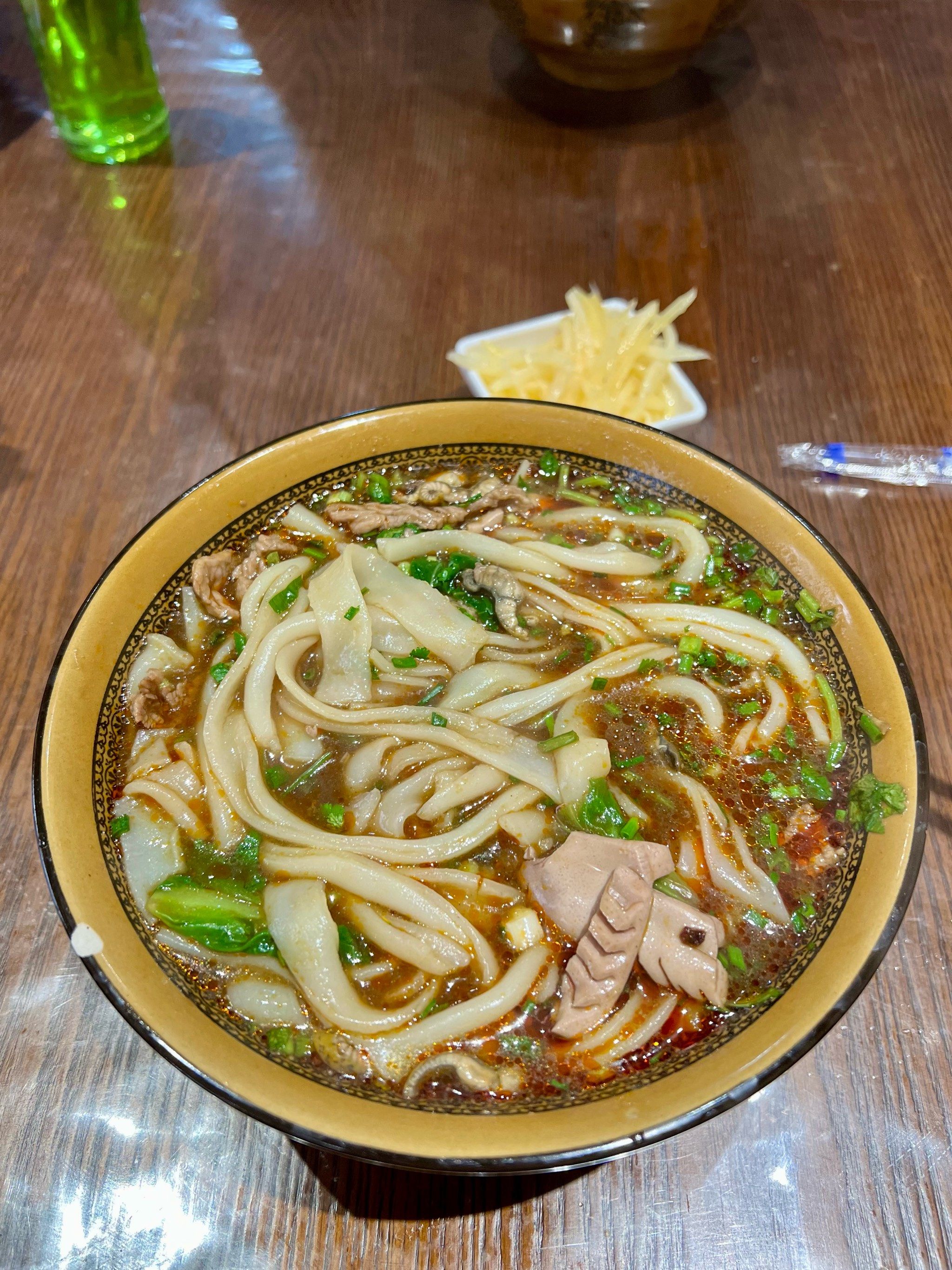 玫瑰街网红老店,腰花粉真的很绝!