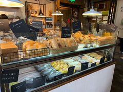 面包甜点陈列柜-仙峰天然面包(迎宾路店)