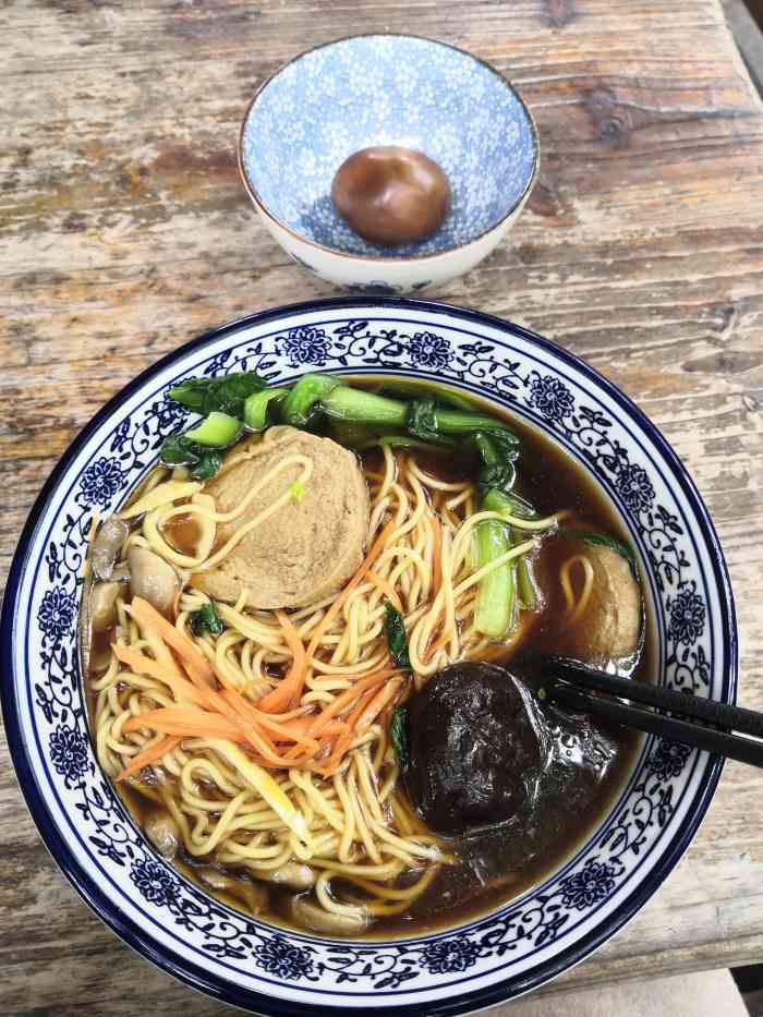 灵谷素面馆-"灵谷寺的素面已经种草很久了,老同学相约一.