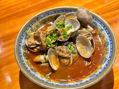 -爆炸头阿姨小四川正宗川味小吃(无任何分店)