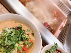 -老牌坊云南鱼豆花火锅(爱建店)