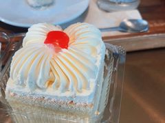 -红宝石·鲜奶小方·海派西点房(莘庄龙之梦店)