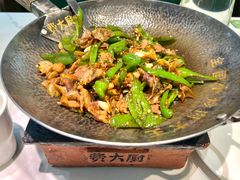 -费大厨辣椒炒肉(高铁吾悦广场店)