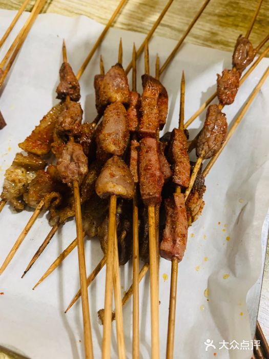 小红桶烧烤(烟台芝罘医院总店)图片