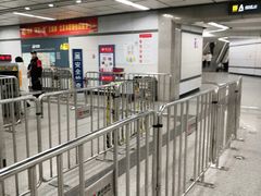 -体育场(地铁站)