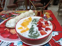 士多啤梨芒果绿茶拉面-甜心妈妈·榴莲星级糖水(北京路总店)