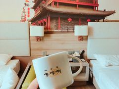 -西安大雁塔科技大学地铁站亚朵酒店