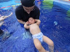 -龙格亲子游泳•水育早教运动中心