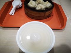 -老西白点心店