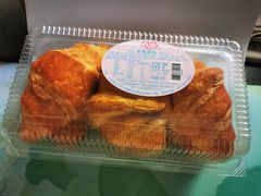 羊角面包-红宝石·鲜奶小方·海派西点房(丰庄店)