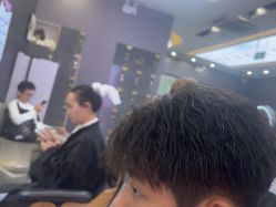 -藤野造型烫染·漂发