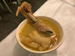 -鲜入围煮花胶鸡海鲜火锅