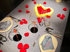 -弦月窗LUNETTE BY AMANDA(复兴路店)