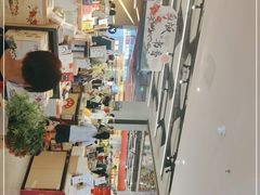 -新华书店(保利水城店)