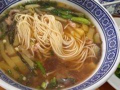 -沪西老弄堂面馆(定西路店)