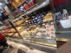面包甜点陈列柜-酥侯糕点(广东路店)