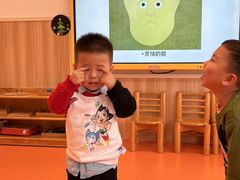 -小门牙好性格托育(北外滩中心)