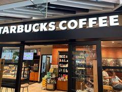 -星巴克(上海虹桥新天地二店)