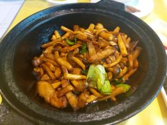 什锦菇胡椒煲-石头咕(葵蓬店)