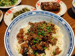 招牌辣肉干拌面-辣肉面大王(天平路店)