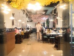 -贵府酸汤牛肉火锅·贵州老字号(飞山街店)