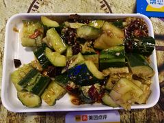 刀拍黄瓜-特色酱椒鱼私房菜(黄鹤楼店)