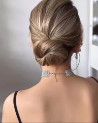 -吉艺心专业美发造型