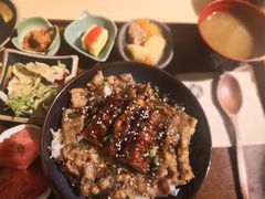 -本格丼·炭火烤肉饭(大悦路成都大悦城店)