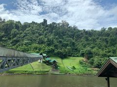 -乌鲁淡布隆国家公园