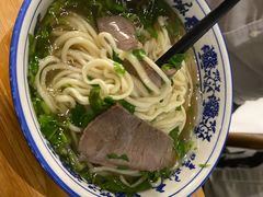 -嘻小北·兰州清汤牛肉面(太平洋森活天地店)