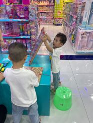 -TOYSRUS玩具反斗城(重庆来福士店)