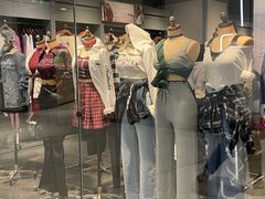 -Hollister(天环广场店)