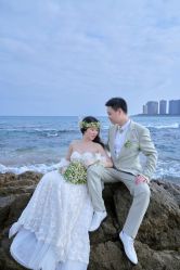 -纯白旅拍婚纱摄影(三亚店)