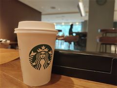 -星巴克臻选(广州好世界广场店)