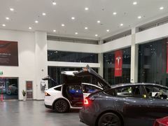 -TESLA 特斯拉(北京南四环中路特斯拉中心)