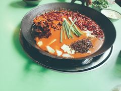 -周幺妹重庆老火锅(银泰城总店)