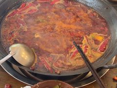 -黄潇洒老火锅(九眼桥宏济巷店)